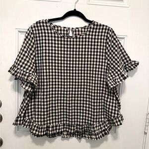 Ladies XXL black and white gingham top. Never worn.